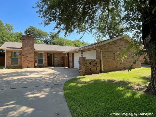 413 Oxford Drive, Sherman, TX 75092