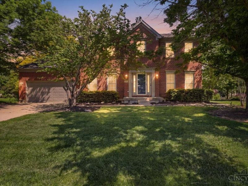 5920 Thornberry Court, Mason, OH 45040 Photo 2