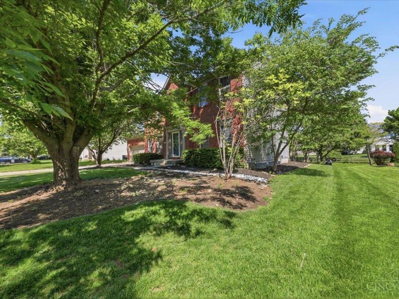 5920 Thornberry Court, Mason, OH 45040 Photo 3