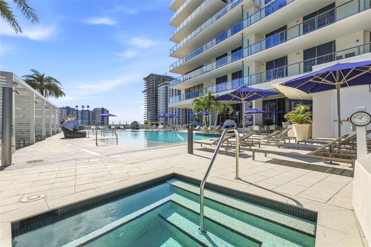 275 1st Avenue S, Unit 1003, Saint Petersburg, FL 33701 Photo