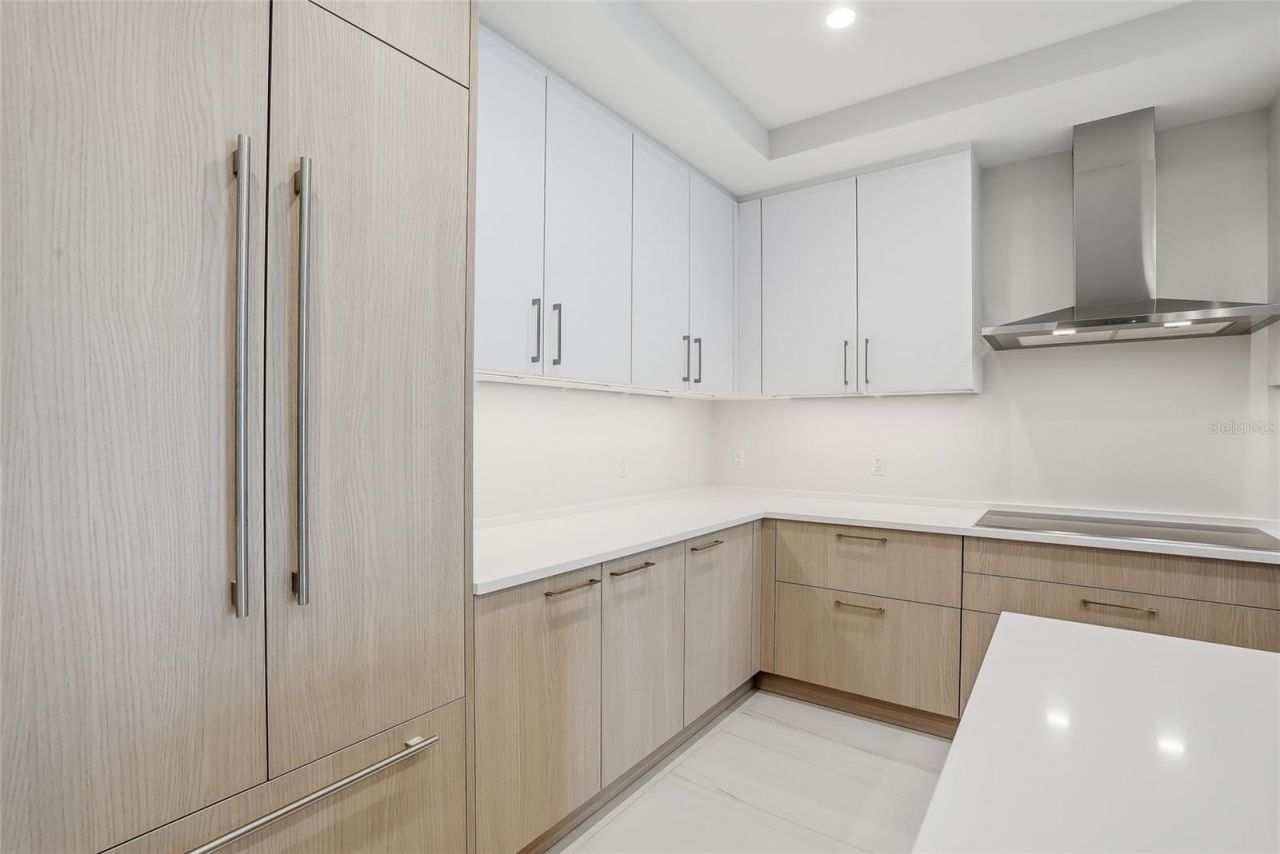275 1st Avenue S, Unit 1003, Saint Petersburg, FL 33701 Photo