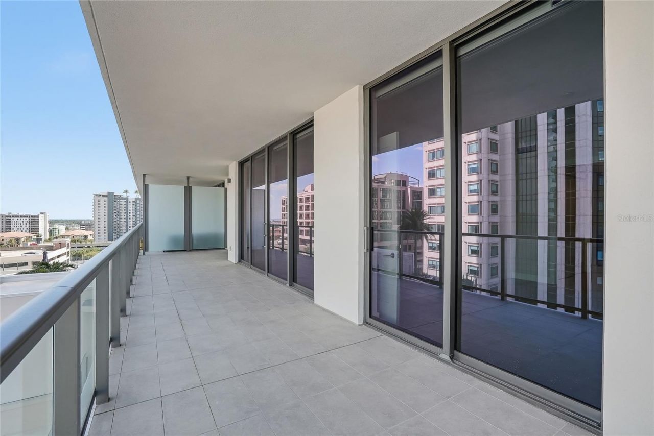 275 1st Avenue S, Unit 1003, Saint Petersburg, FL 33701 Photo