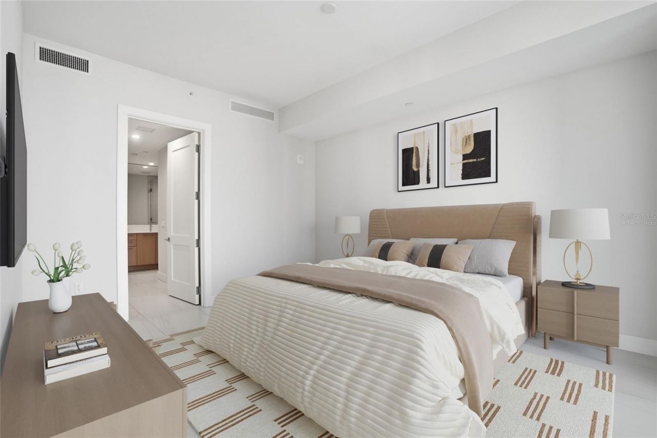 275 1st Avenue S, Unit 1003, Saint Petersburg, FL 33701 Photo