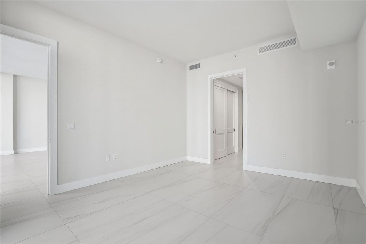 275 1st Avenue S, Unit 1003, Saint Petersburg, FL 33701 Photo
