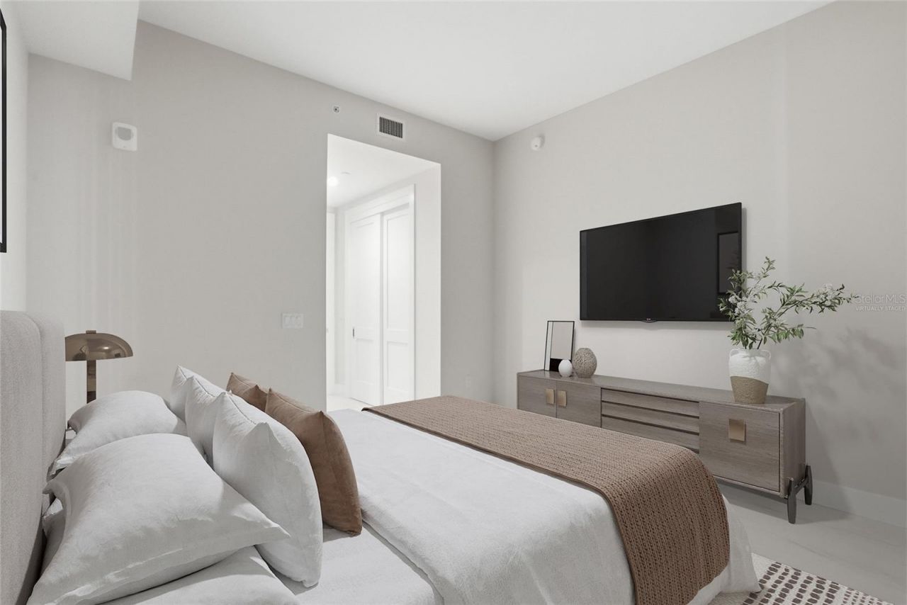 275 1st Avenue S, Unit 1003, Saint Petersburg, FL 33701 Photo