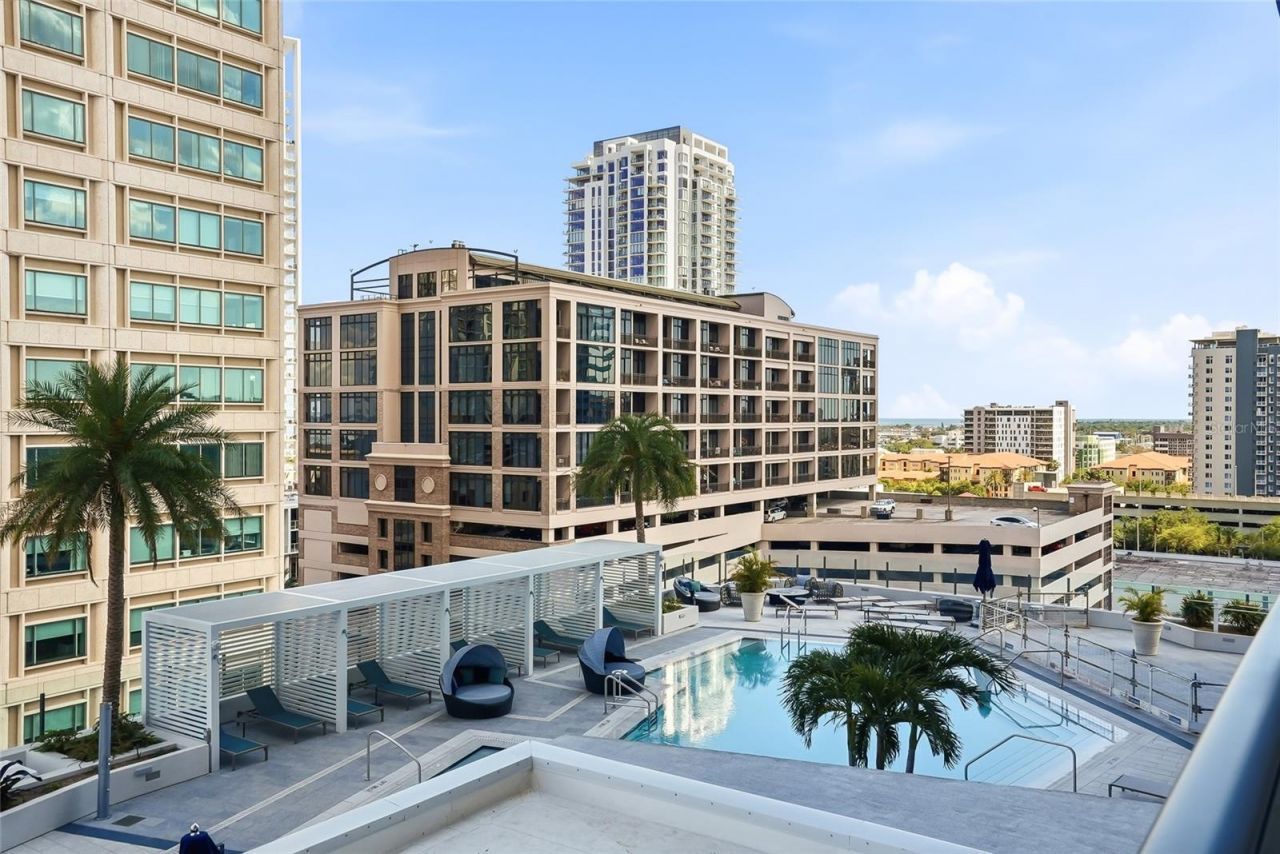 275 1st Avenue S, Unit 1003, Saint Petersburg, FL 33701 Photo