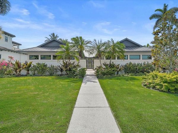 627 OWL WAY , SARASOTA, FL 34236