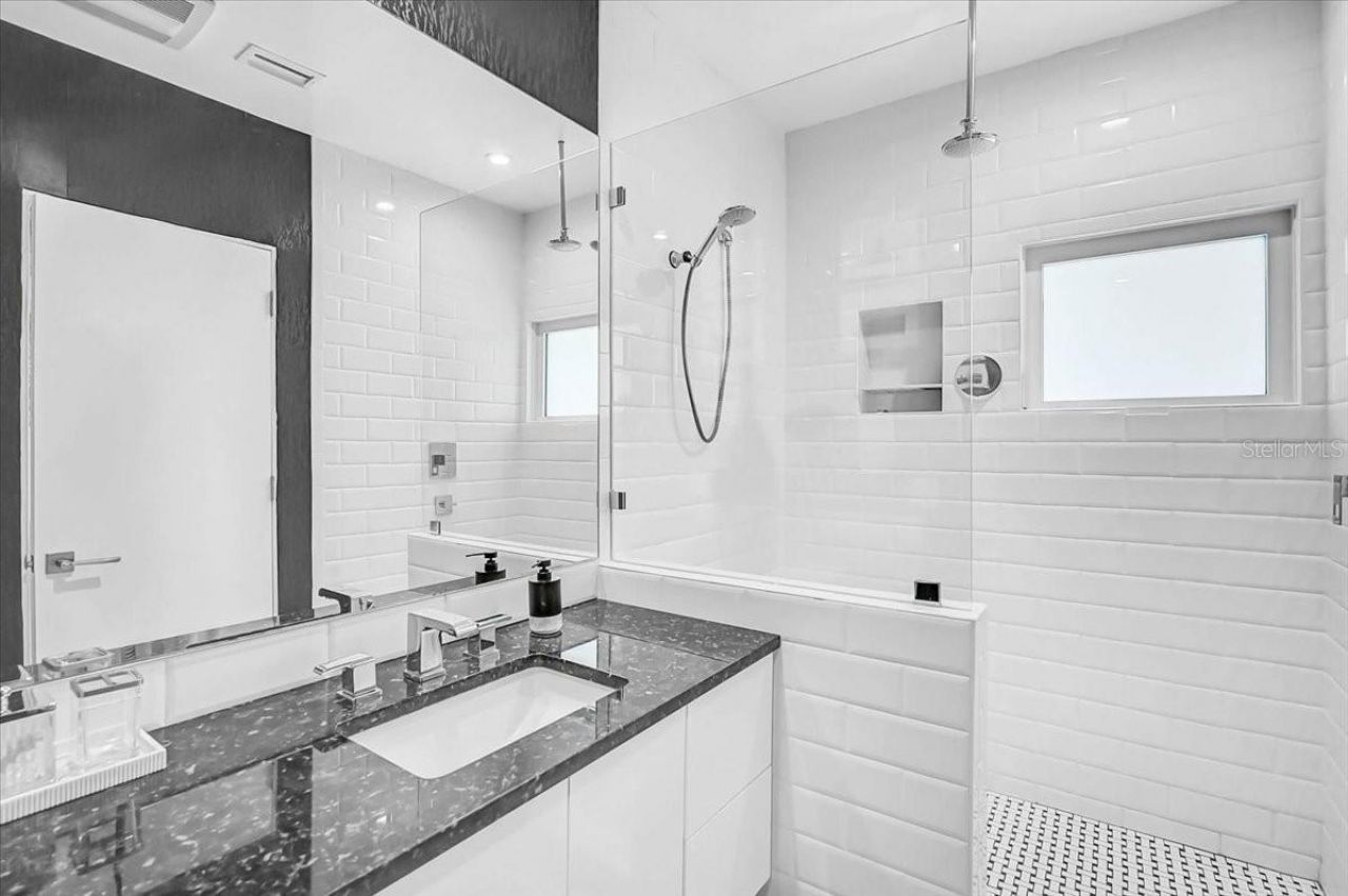 627 Owl Way, Sarasota, FL 34236 Photo