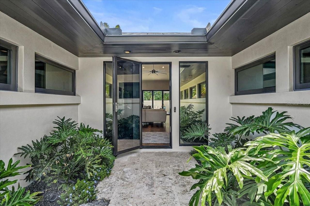 627 Owl Way, Sarasota, FL 34236 Photo