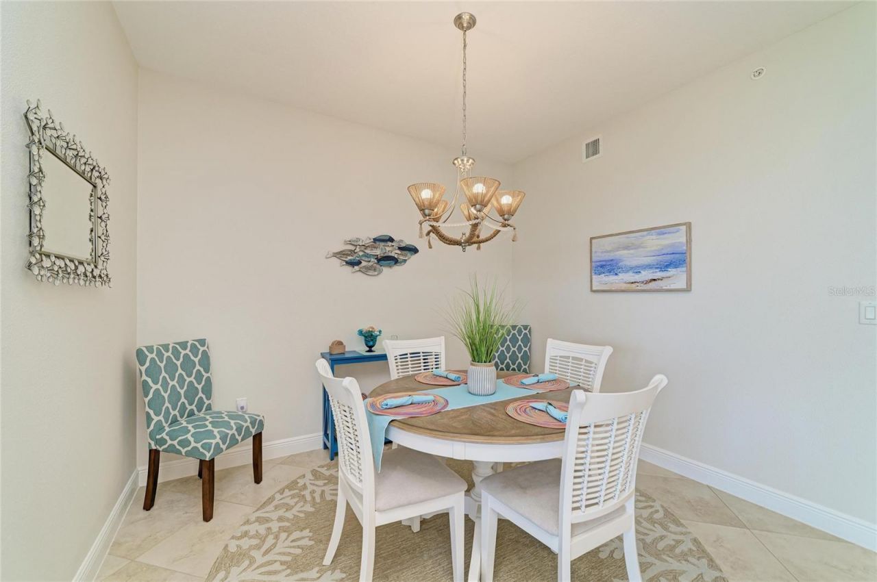 392 Aruba Circle , Unit 102, Bradenton, FL 34209 Photo