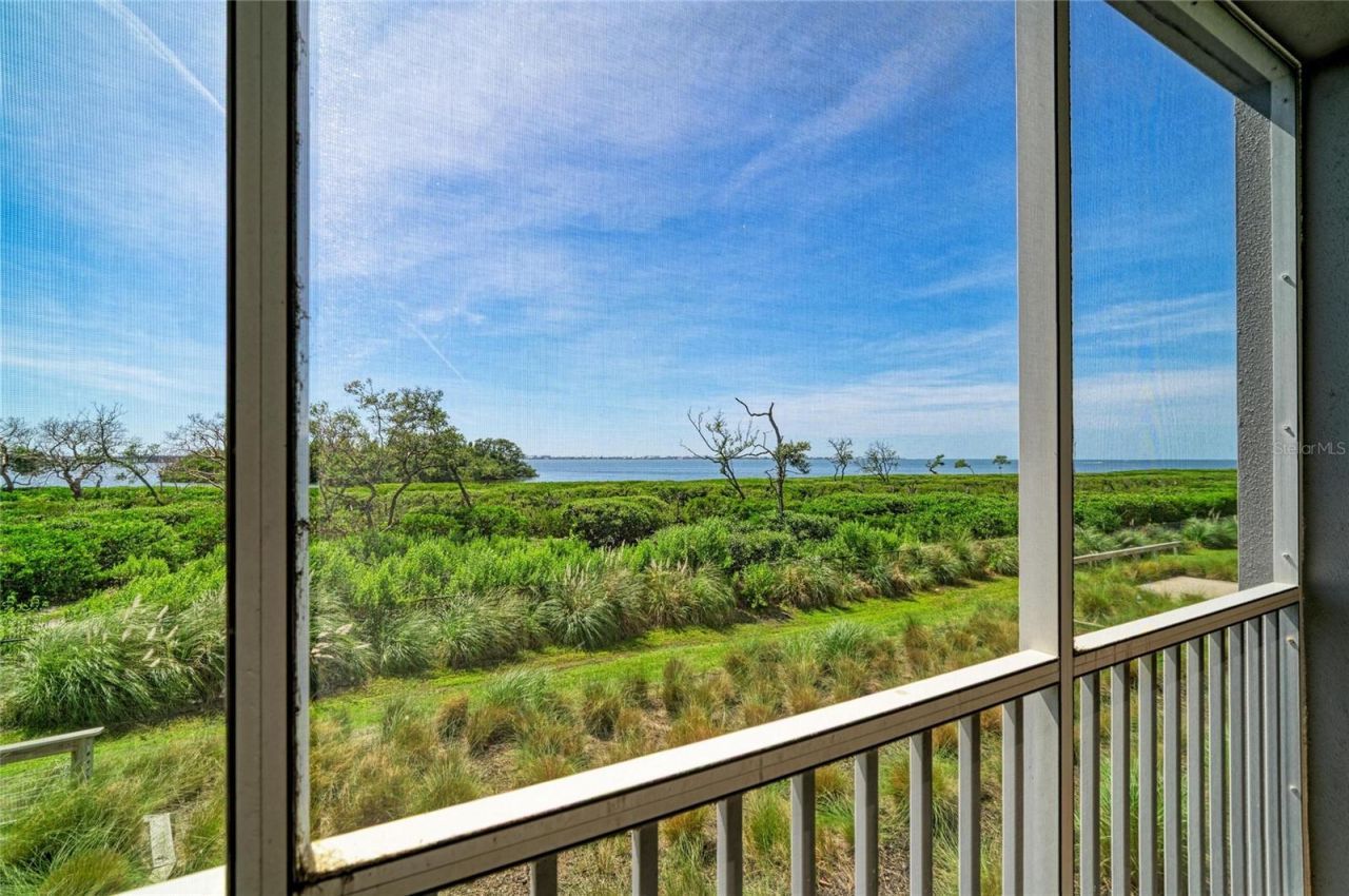 392 Aruba Circle , Unit 102, Bradenton, FL 34209 Photo