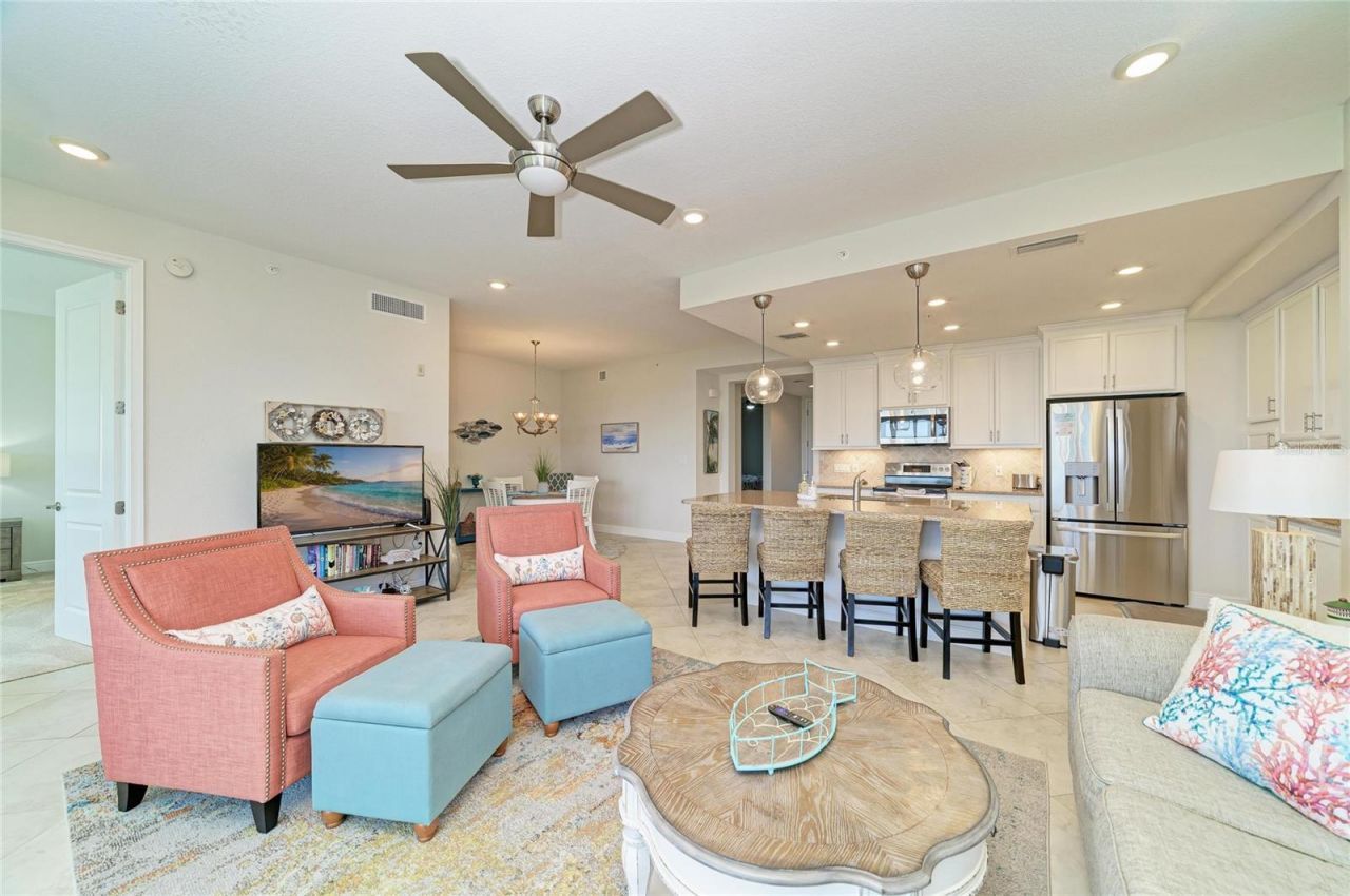 392 Aruba Circle , Unit 102, Bradenton, FL 34209 Photo