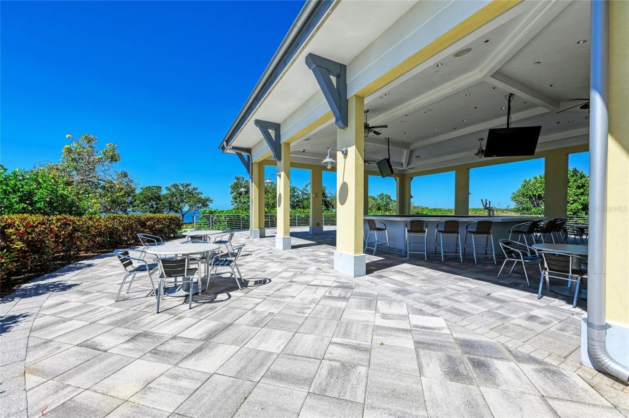 392 Aruba Circle , Unit 102, Bradenton, FL 34209 Photo