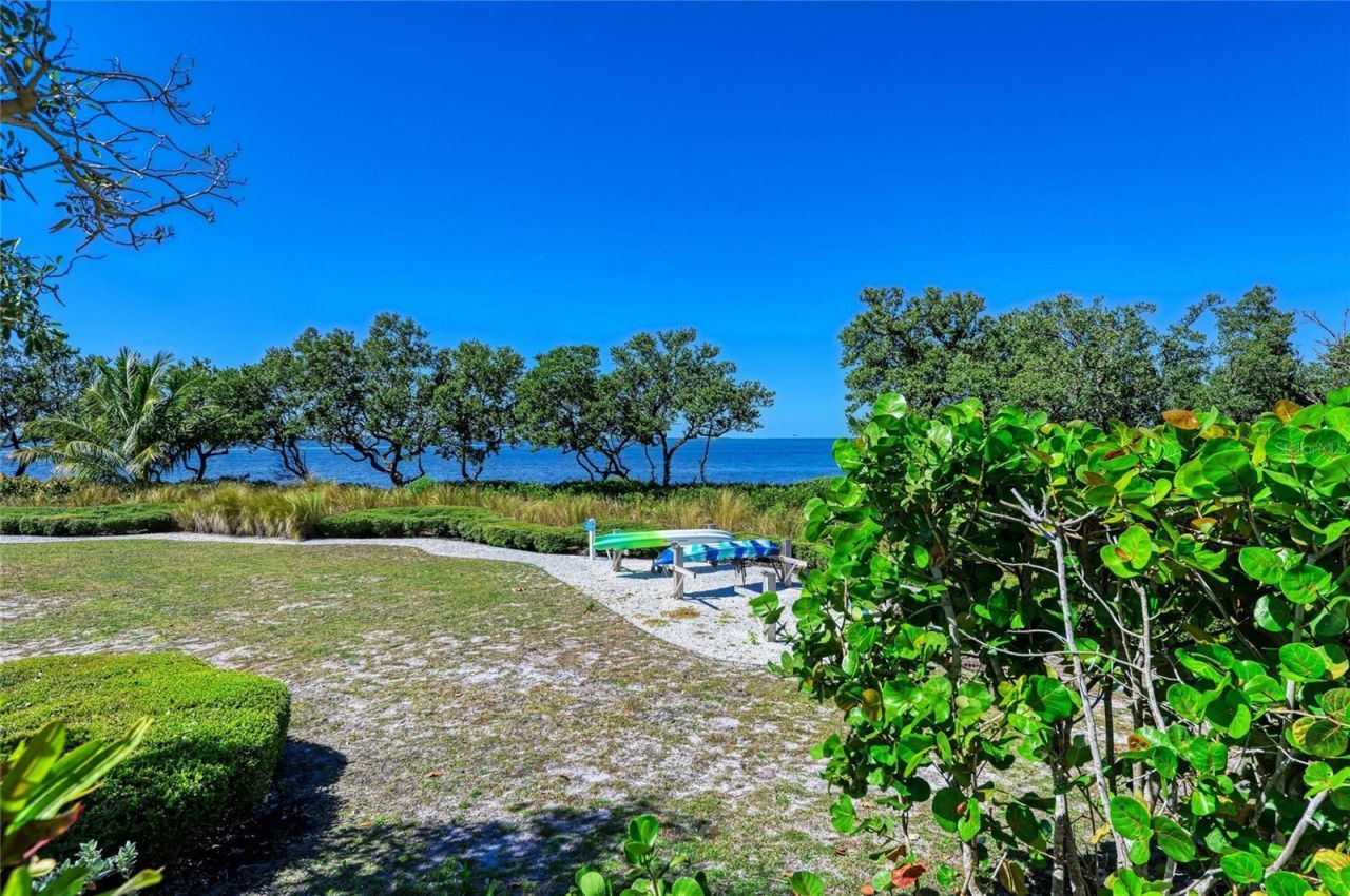 392 Aruba Circle , Unit 102, Bradenton, FL 34209 Photo