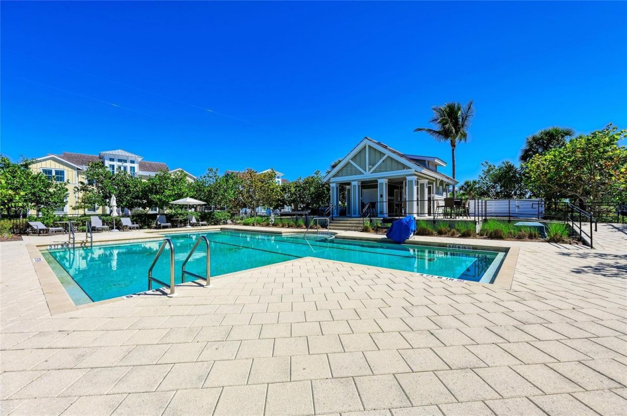 392 Aruba Circle , Unit 102, Bradenton, FL 34209 Photo