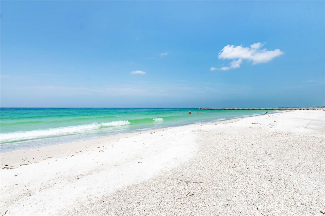 392 Aruba Circle , Unit 102, Bradenton, FL 34209 Photo