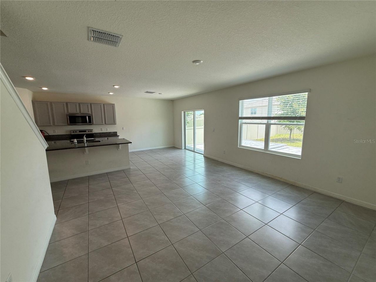 2029 Maple Ridge Drive , Zellwood, FL 32798 Photo