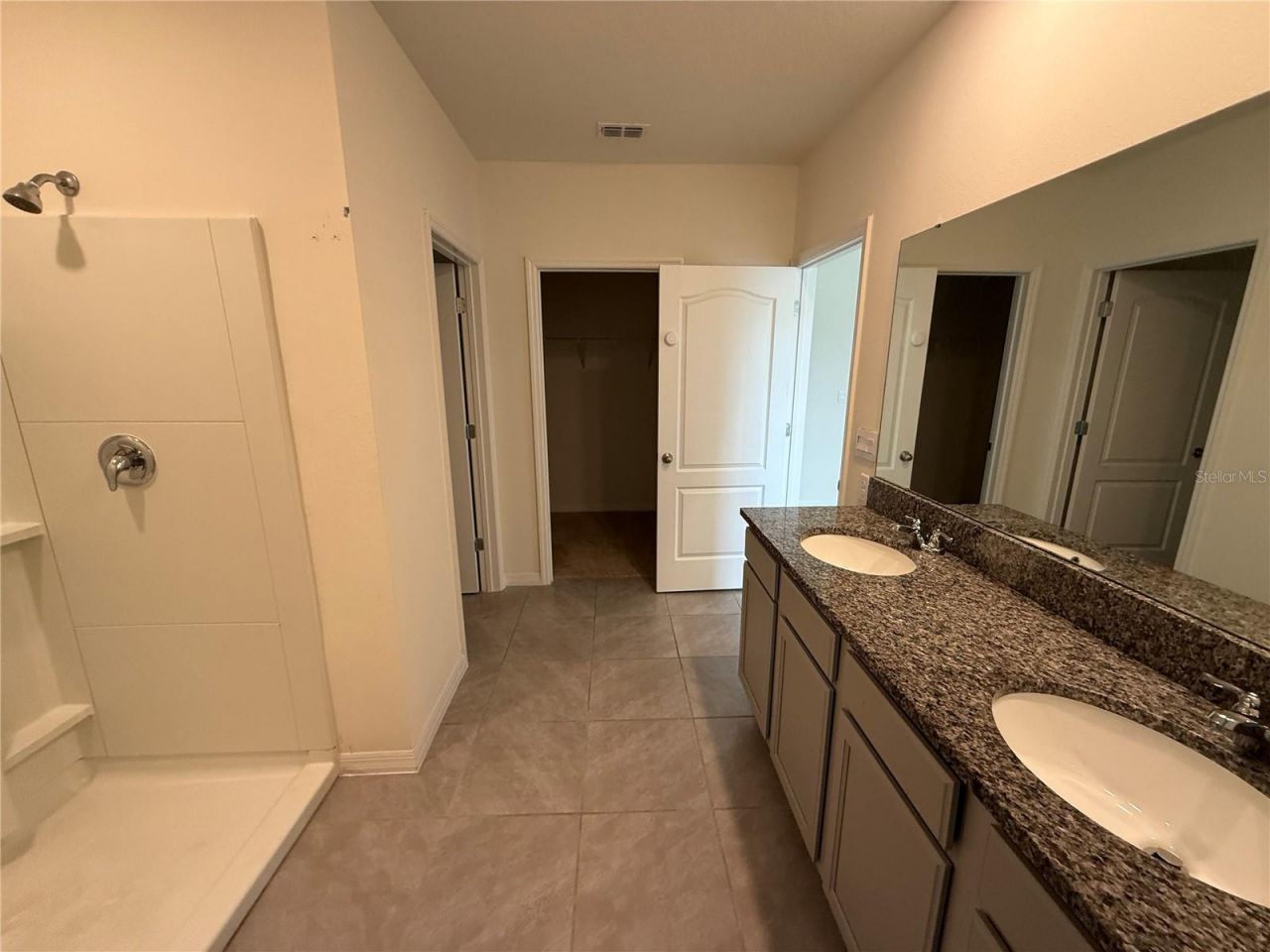 2029 Maple Ridge Drive , Zellwood, FL 32798 Photo