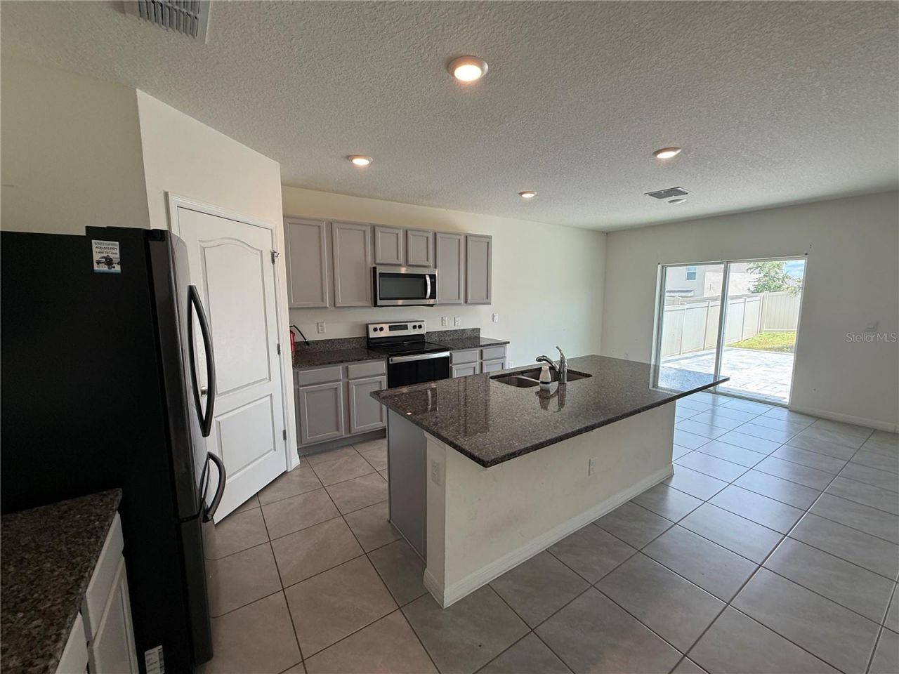 2029 Maple Ridge Drive , Zellwood, FL 32798 Photo
