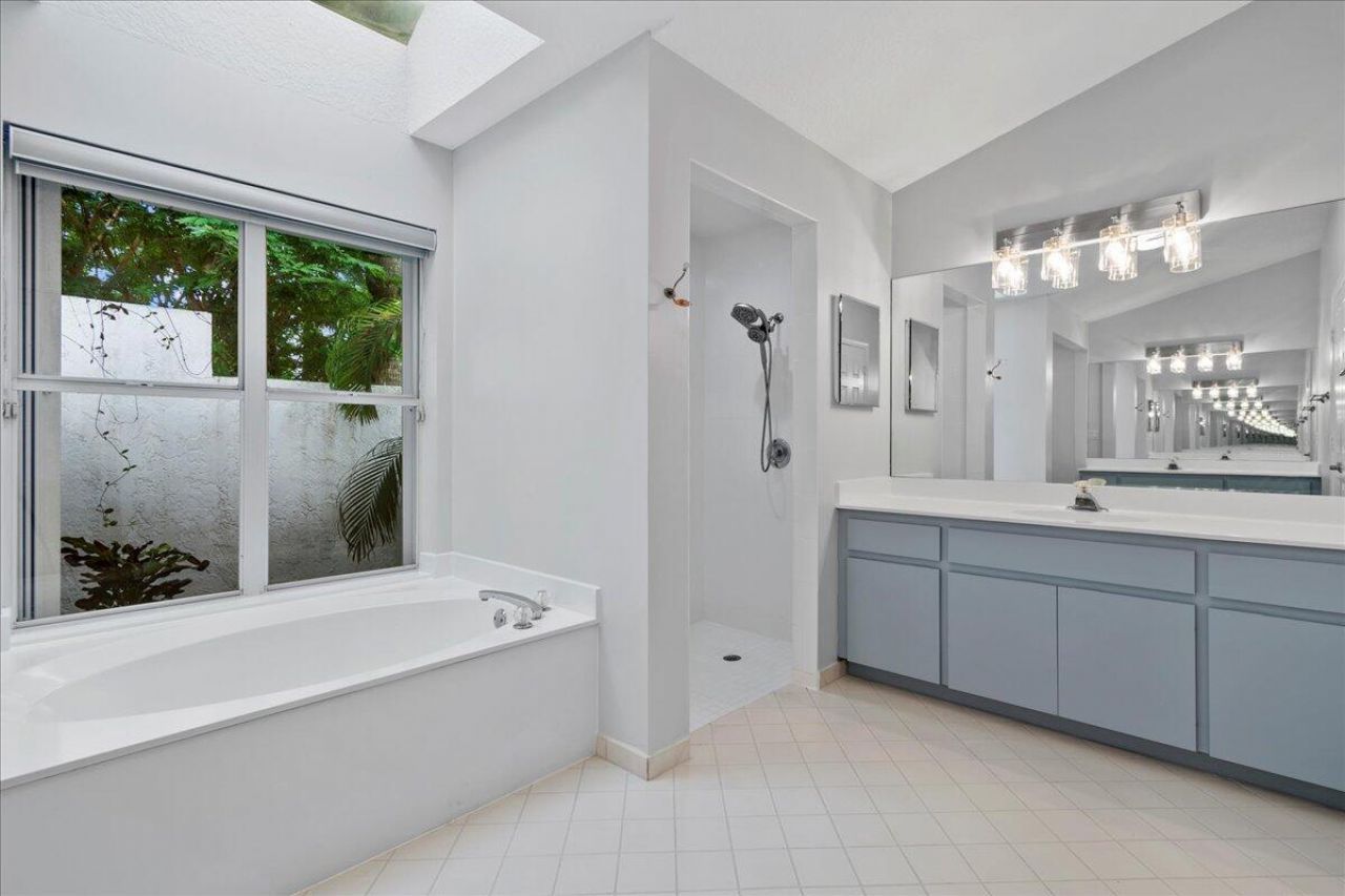 15575 Woodmar Court, Wellington, FL 33414 Photo