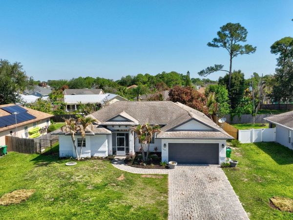 1221 SW Wellington Avenue, Port St. Lucie, FL 34953
