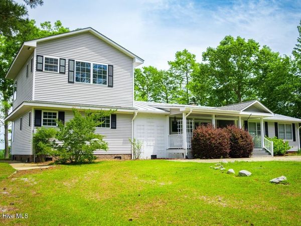 577 Davenport Road , Columbia, NC 27925