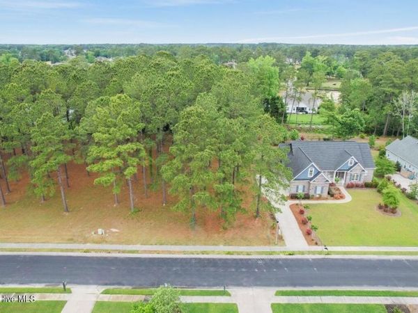 573 Crow Creek Drive NW, Calabash, NC 28467