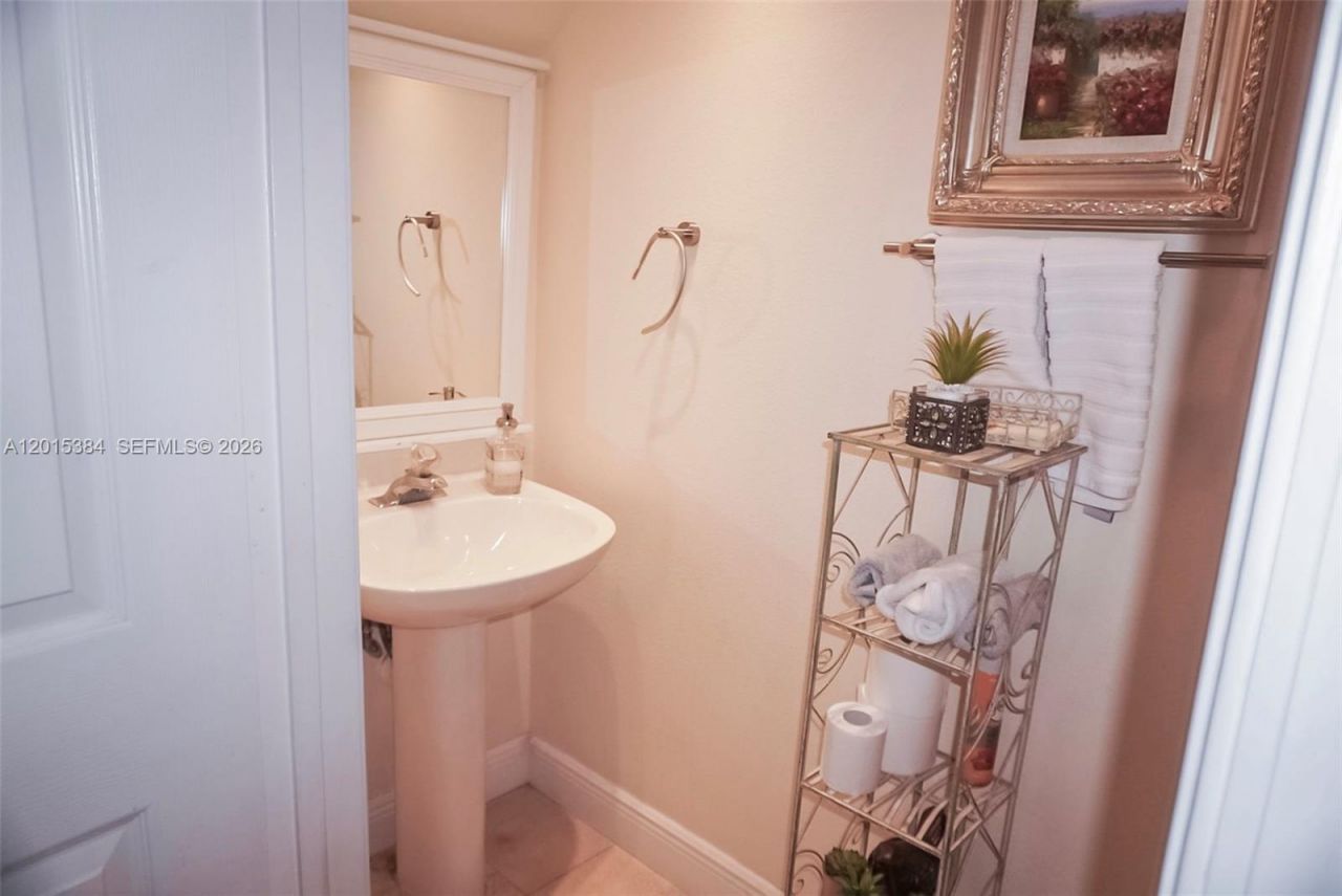6864 Sugarloaf Key St , Lake Worth, FL 33467 Photo