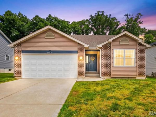 27471 Forest Ridge Court, Warrenton, MO 63383