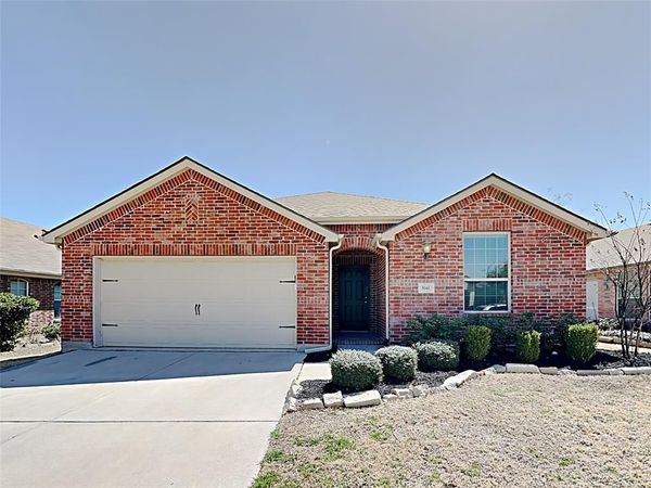9344 Comanche Ridge Drive, Fort Worth, TX 76131