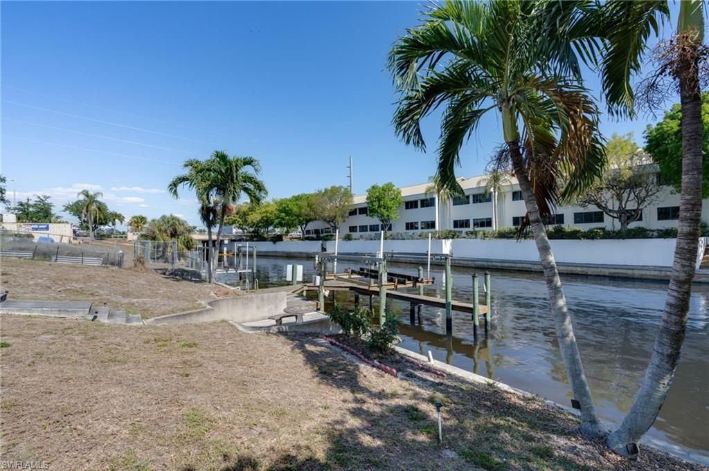 1522 Shelby Pkwy, Cape Coral, FL 33904 Photo