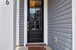 486 Green Fern Drive photo 4