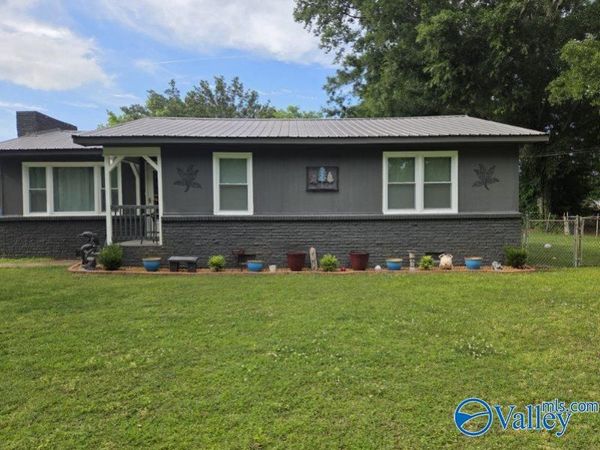 207 Piney Grove Street, Falkville, AL 35622