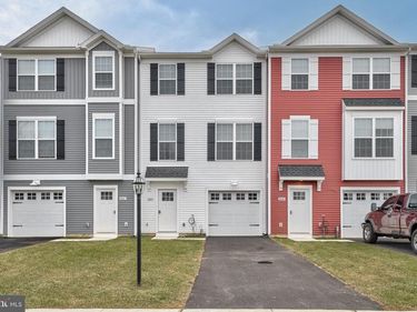 2050 TERRACE VIEW LANE, MECHANICSBURG, PA 17055