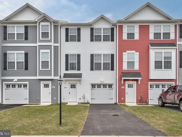 2050 TERRACE VIEW LANE, MECHANICSBURG, PA 17055