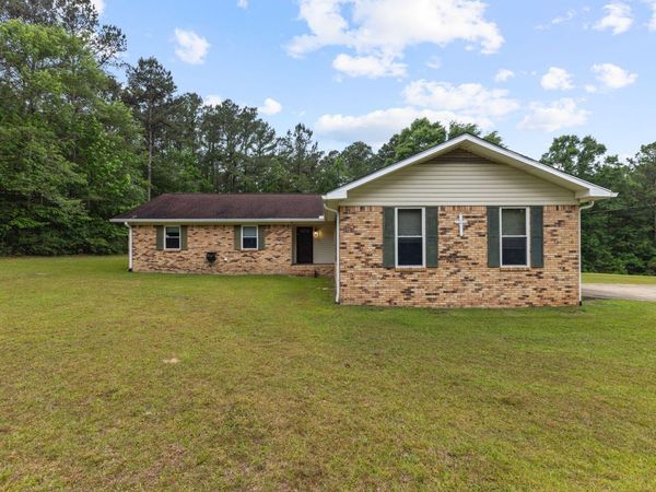 25 Donovan, Petal, MS 39465