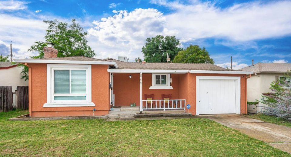2808 16th Ave, Sacramento, CA 95820 Photo