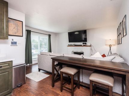 2808 16th Ave, Sacramento, CA 95820 Photo