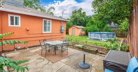 2808 16th Ave, Sacramento, CA 95820 Photo