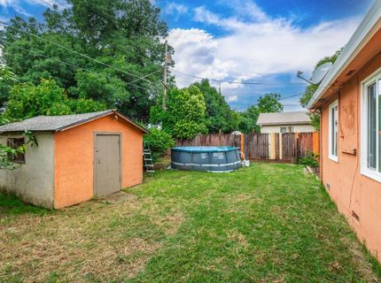 2808 16th Ave, Sacramento, CA 95820 Photo