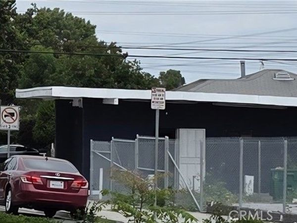 110 E Cambridge, Long Beach, CA 90805