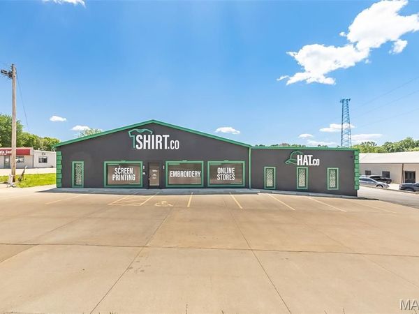 4524 S Saint Peters Parkway , St Peters, MO 63304