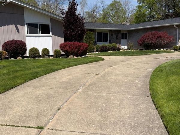 21730 Riverview Drive , Beverly Hills Vlg, MI 48025