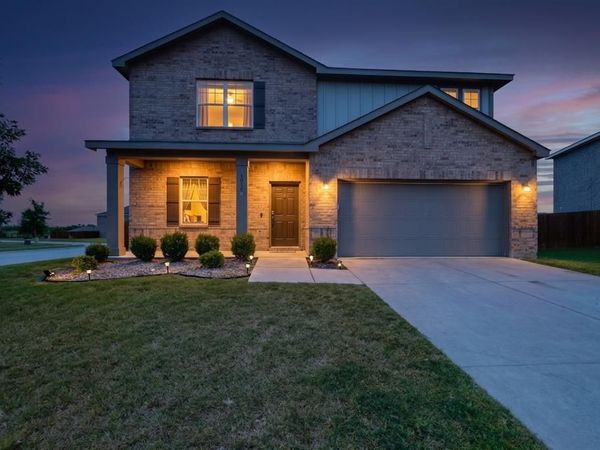 1918 Wolf Run, Anna, TX 75409
