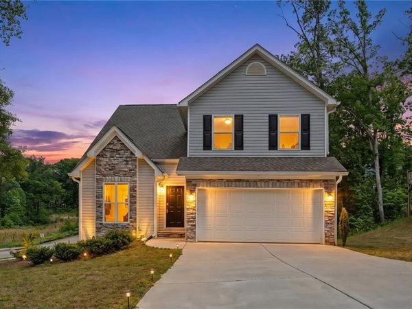 102 Woodside Court, Temple, GA 30179