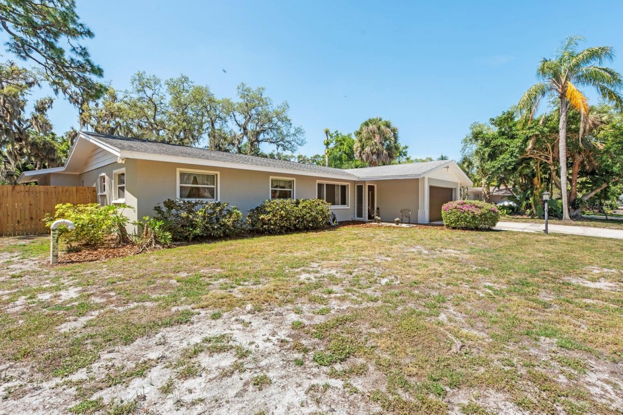 2352 Palm Terrace, Sarasota, FL 34231 Photo
