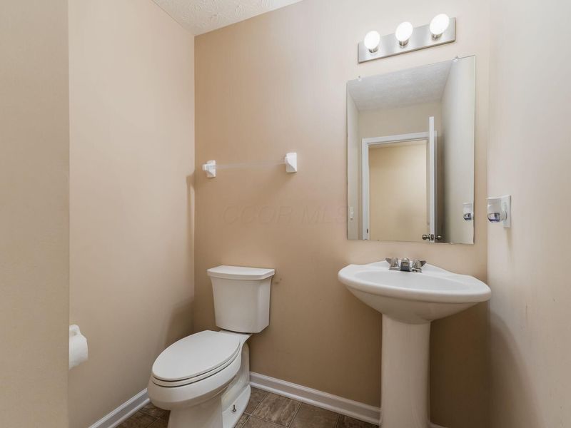 5668 Caledonia Drive, Westerville, OH 43081 Photo 11