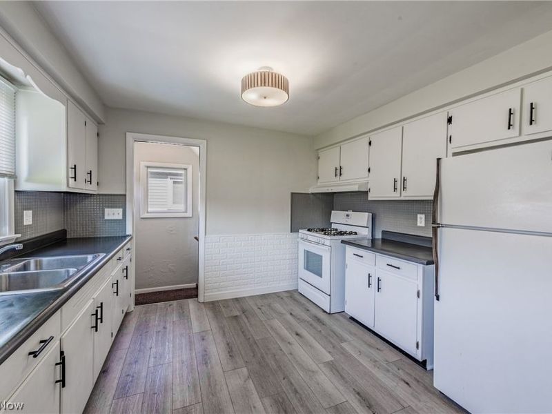 1716 W 29th Street, Lorain, OH 44052 Photo 10