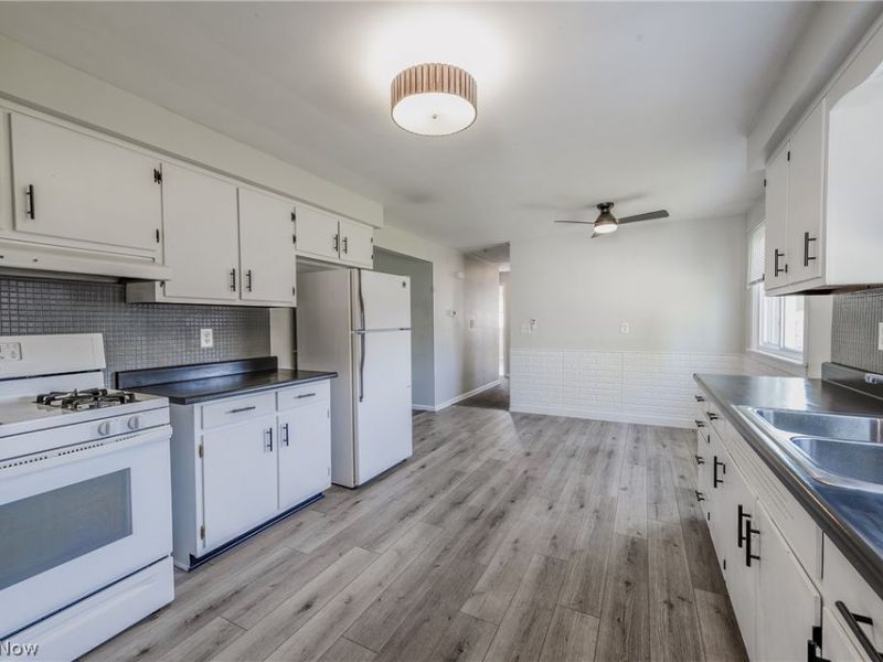 1716 W 29th Street, Lorain, OH 44052 Photo 11