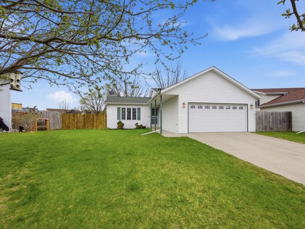 3642 10th Street N, Fargo, ND 58102